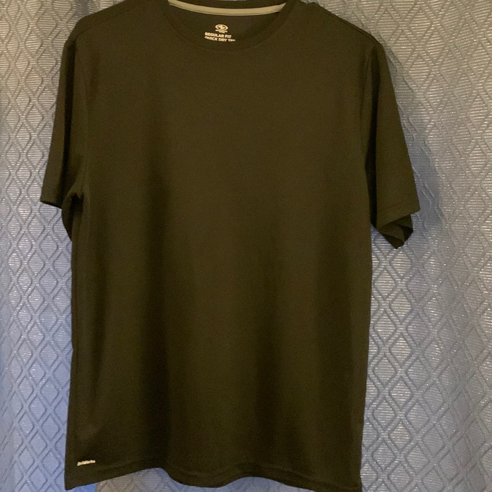 Athletic Works, Boys Regular Fit, Quick Dry Tee, Size M (38-40)